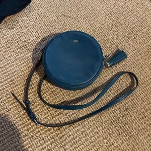 Michael kors crossbody purse